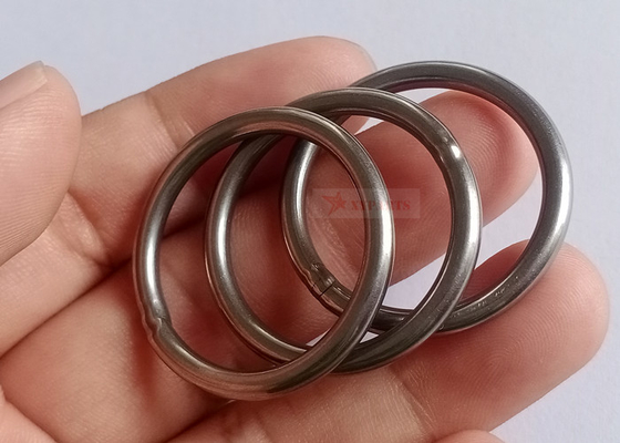 Isolierungs-Zusatz-Edelstahl-Schnüren-Ringe schweißten Art